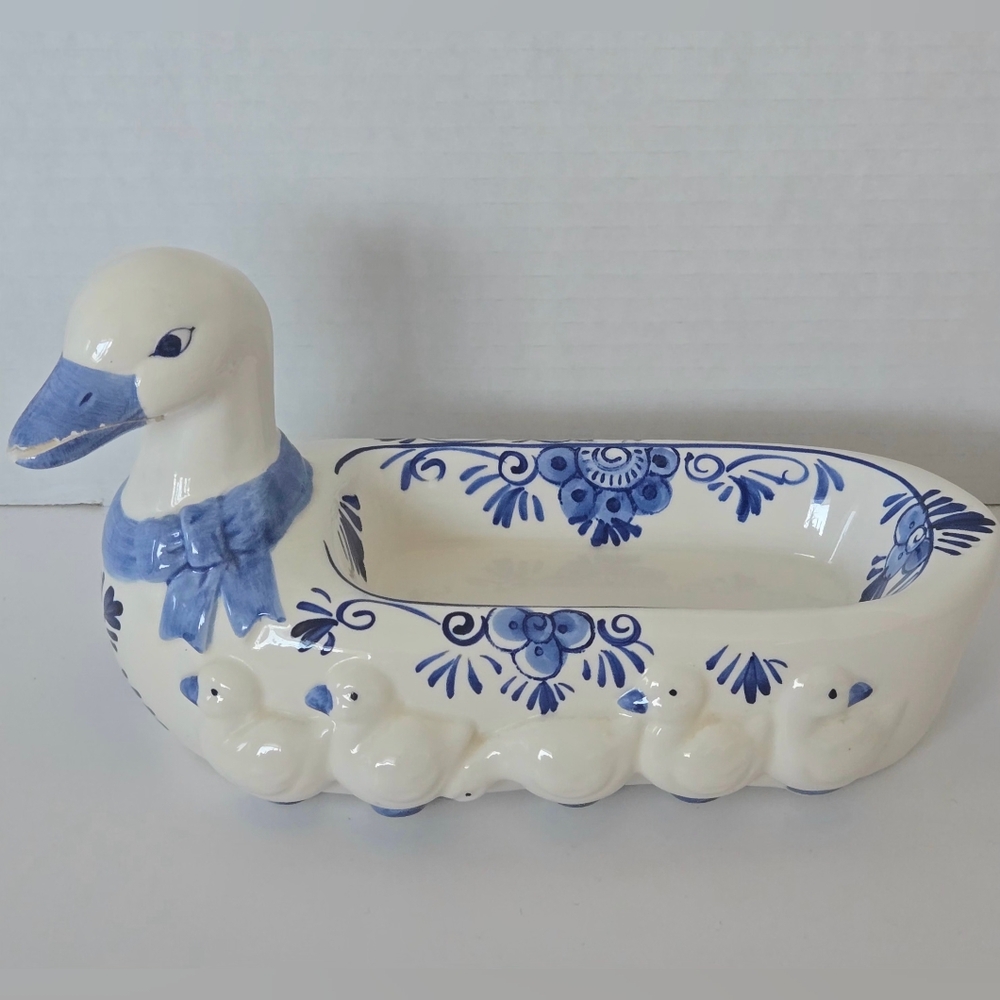 Vintage 1964 Delft Blue Hand-Painted Duck & Ducklings Butter Dish Blue White